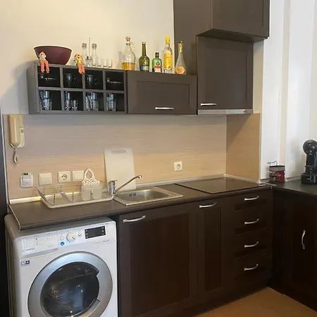 Royal Towers - Location *